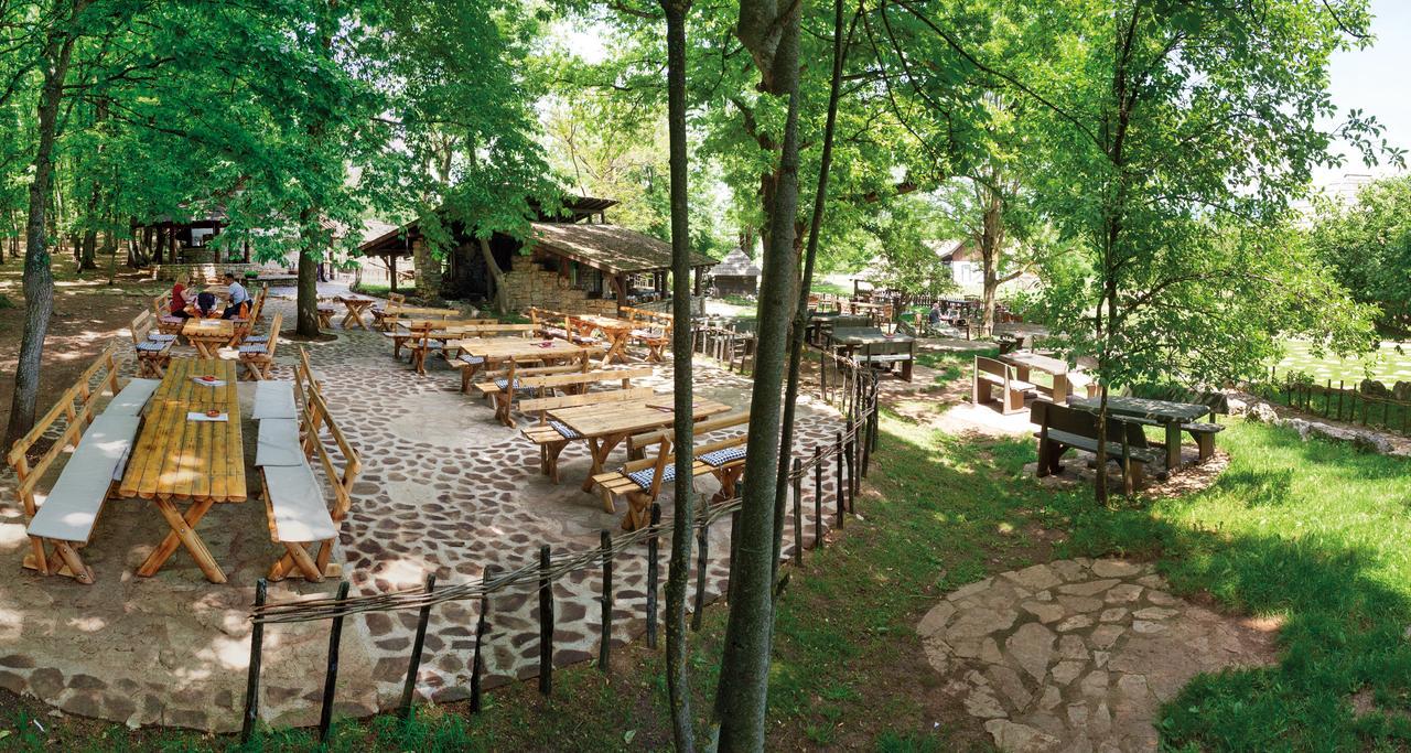 Farm Stay Cardaklije Кулен Вакуф Экстерьер фото