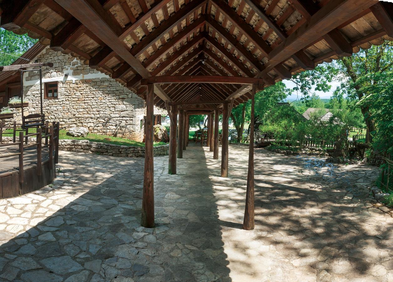 Farm Stay Cardaklije Кулен Вакуф Экстерьер фото